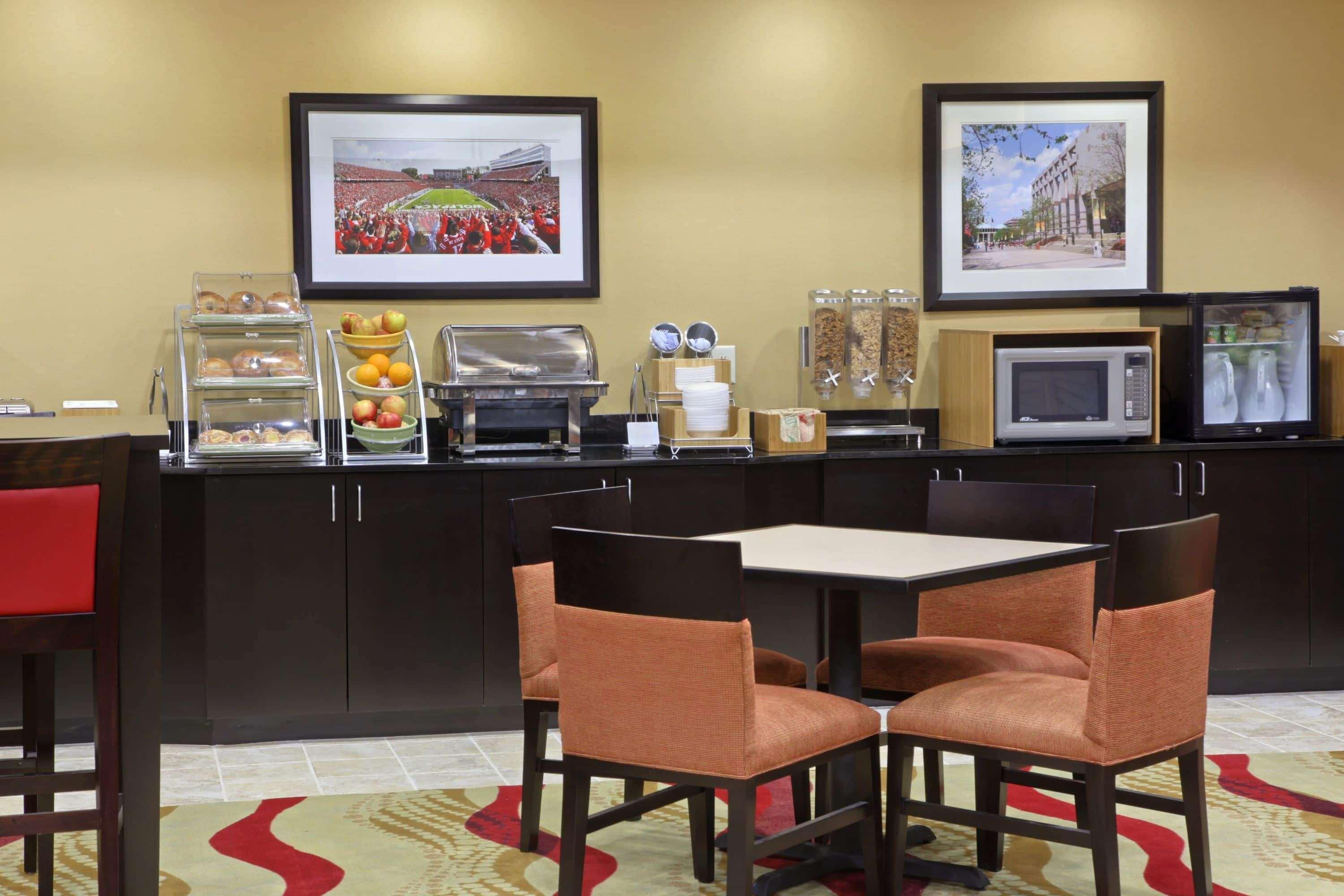 Wingate By Wyndham State Arena Raleigh/Cary Hotel Zewnętrze zdjęcie