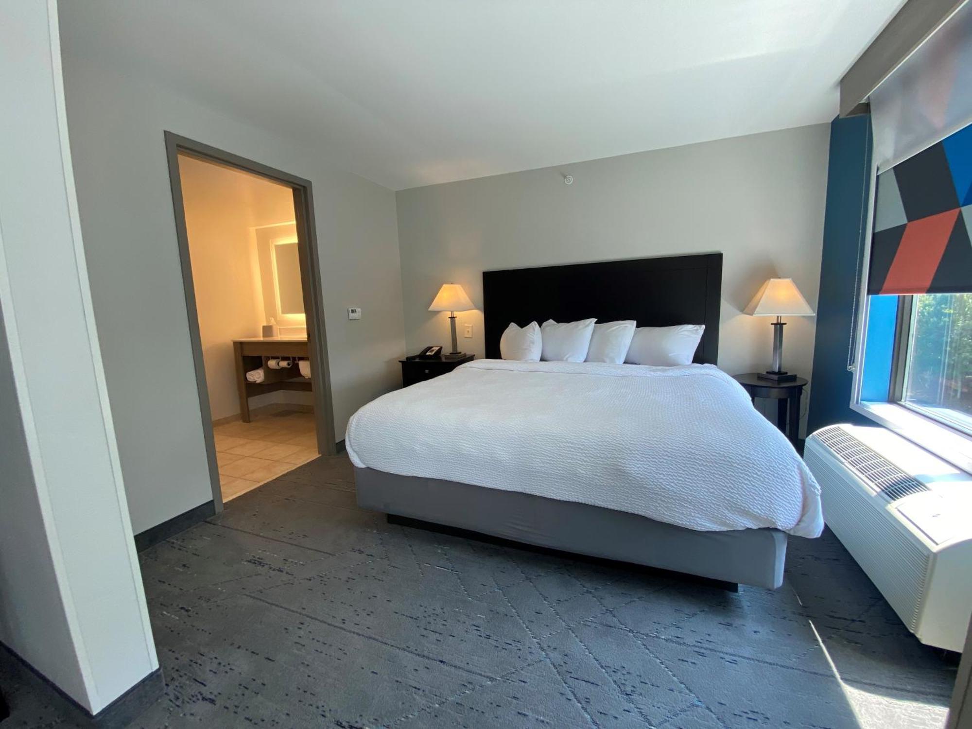 Wingate By Wyndham State Arena Raleigh/Cary Hotel Zewnętrze zdjęcie