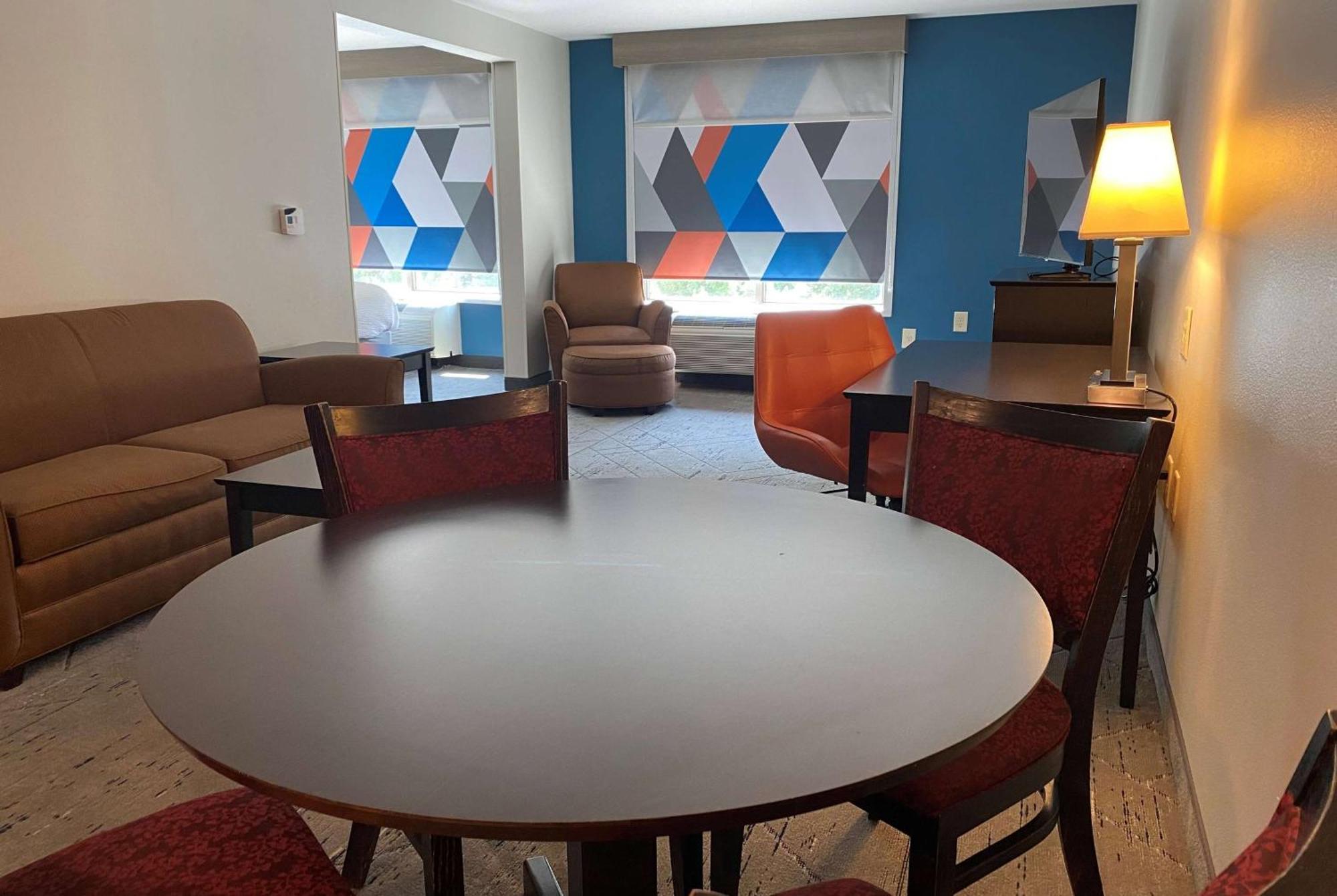 Wingate By Wyndham State Arena Raleigh/Cary Hotel Zewnętrze zdjęcie
