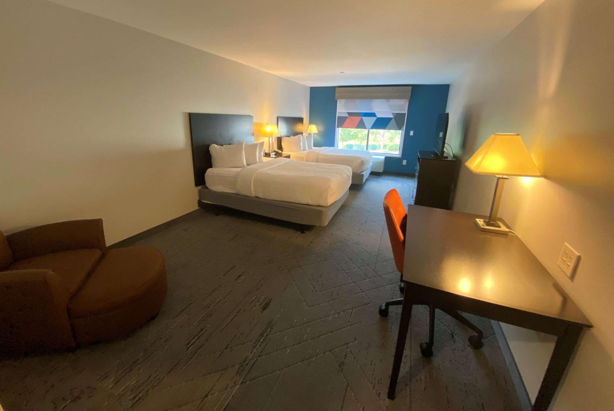 Wingate By Wyndham State Arena Raleigh/Cary Hotel Zewnętrze zdjęcie